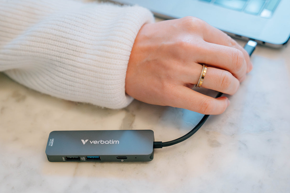 Verbatim USB-C Essentials Multiport Hub 4 ports: HDMI, USB-C PD, USB-A 3.2 Gen 1, USB-A