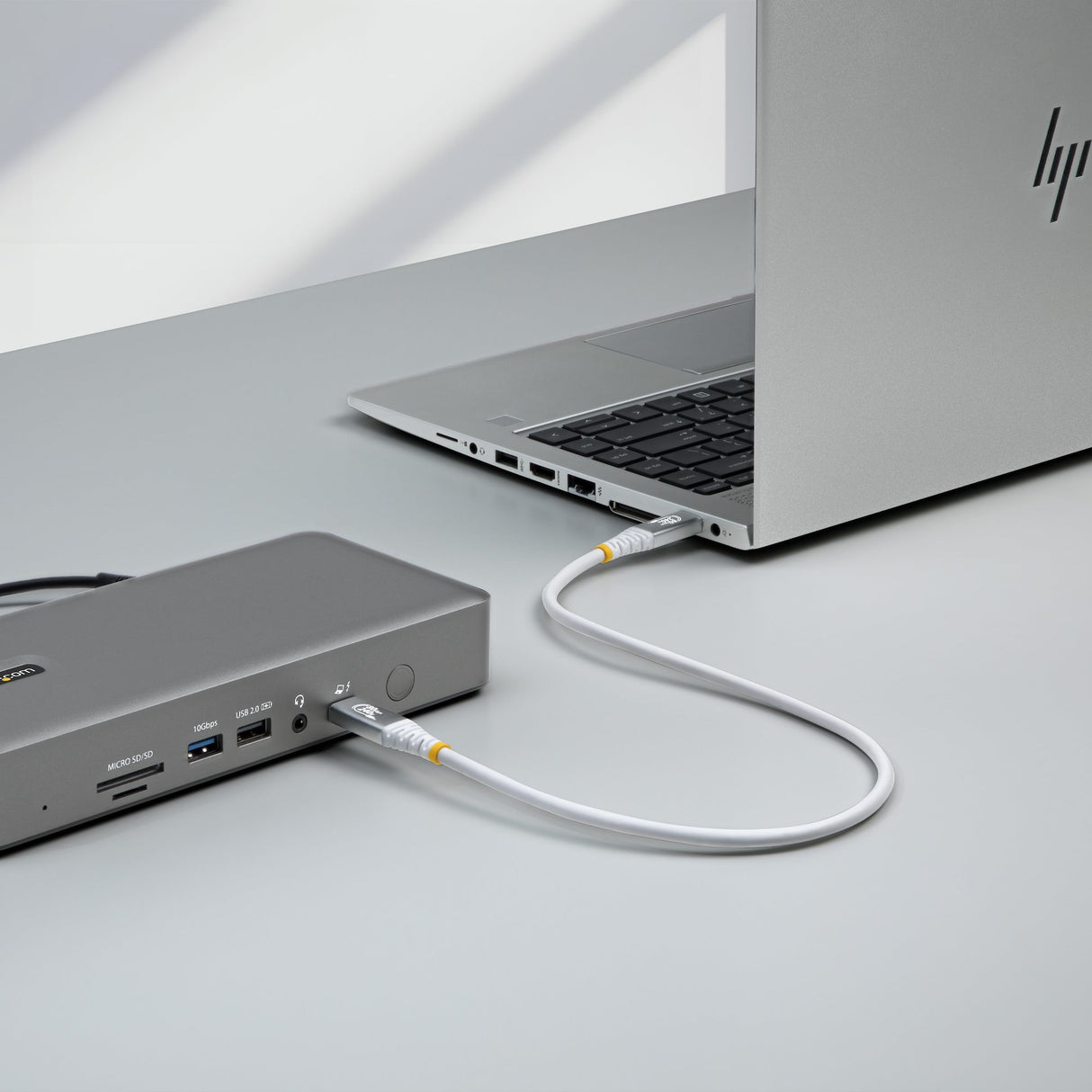 StarTech.com 5ft (1.5m) USB4 Cable, 80Gbps, USB-IF Certified USB-C Cable, 240W PD, 8K 120Hz/4K 240Hz DP2.1 DP80, TPE Jacket, Thunderbolt 4 Compatible - White USB-C Cord