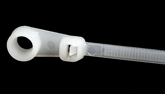 StarTech.com 6in Screw Mount Cable Ties 100 Pack - TAA