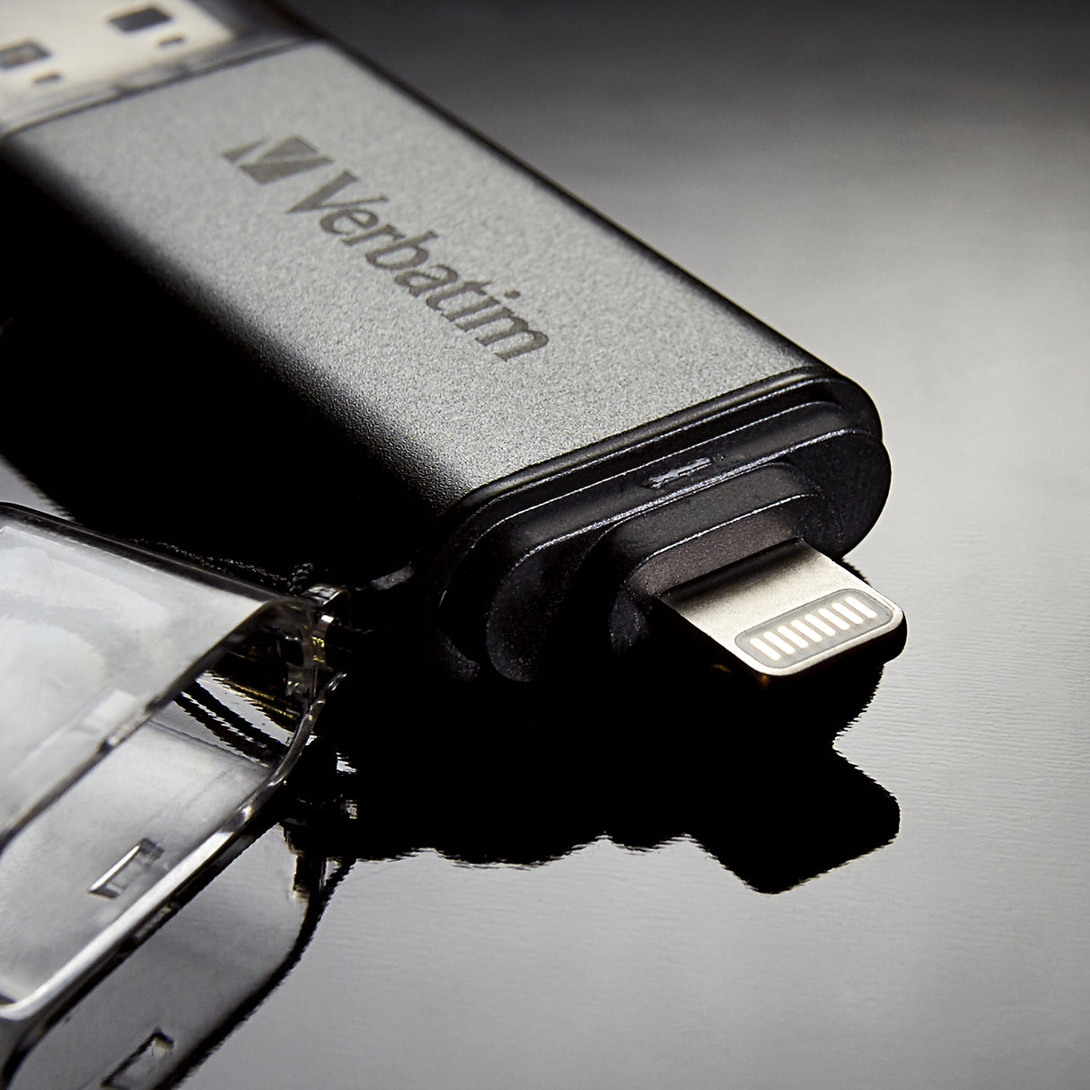 Verbatim Store 'n' Go Lightning - USB 3.0 Drive 16 GB - Lightning/USB-A