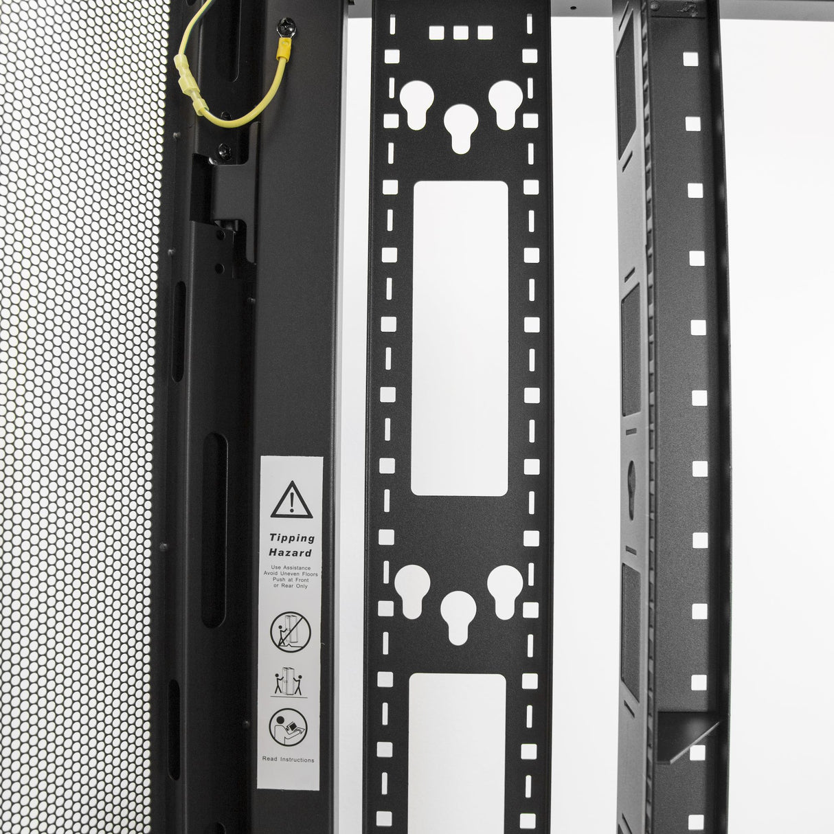 StarTech.com 42U Enterprise-Grade Server Rack Cabinet Kit, 19in Enclosed 4-Post Rack with Built-in Cable Management, 35in (89cm) Mounting Depth, 3307lb (1500kg) Capacity