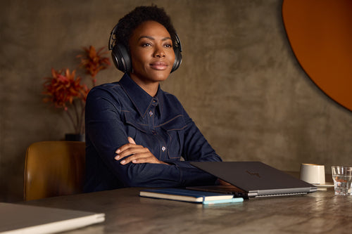 HP Poly Voyager Surround 80 UC Microsoft Teams Certified USB-C Headset +USB-C/A Adapter