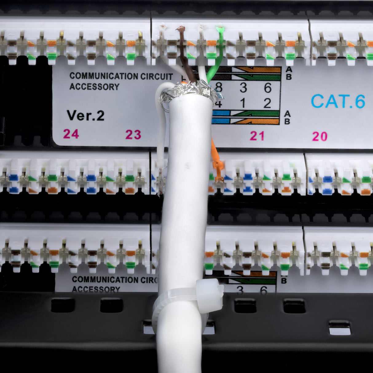 StarTech.com 48-Port 2U Rackmount Cat6 Patch Panel, RJ45, UTP, 110 Punch-Down, Cat 6 Ethernet Patch Panel for Network Server Rack
