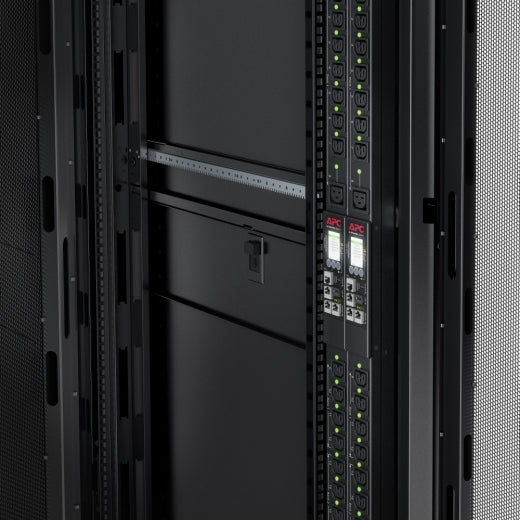 APC Rack PDU 9000 Switched, ZeroU, 5.7kW, 200/208V, (21) C13/C15 & (3) C19/C21