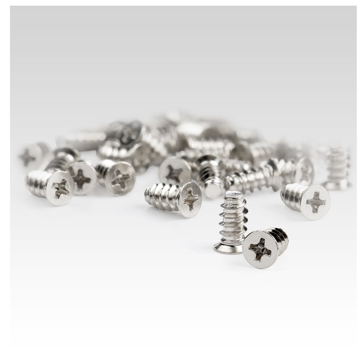 StarTech.com 50-Pack M5 Screws - 10mm Long Computer/PC Case Fan Screws - Self-Tapping Computer Case Fan Mounting Screws - Phillips/Flat Head - Fits M5 Fan Holes - Steel Zinc Plated