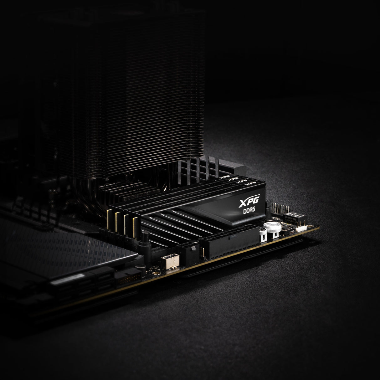 XPG LANCER BLADE memory module 32 GB 2 x 16 GB DDR5 288-pin DIMM ECC