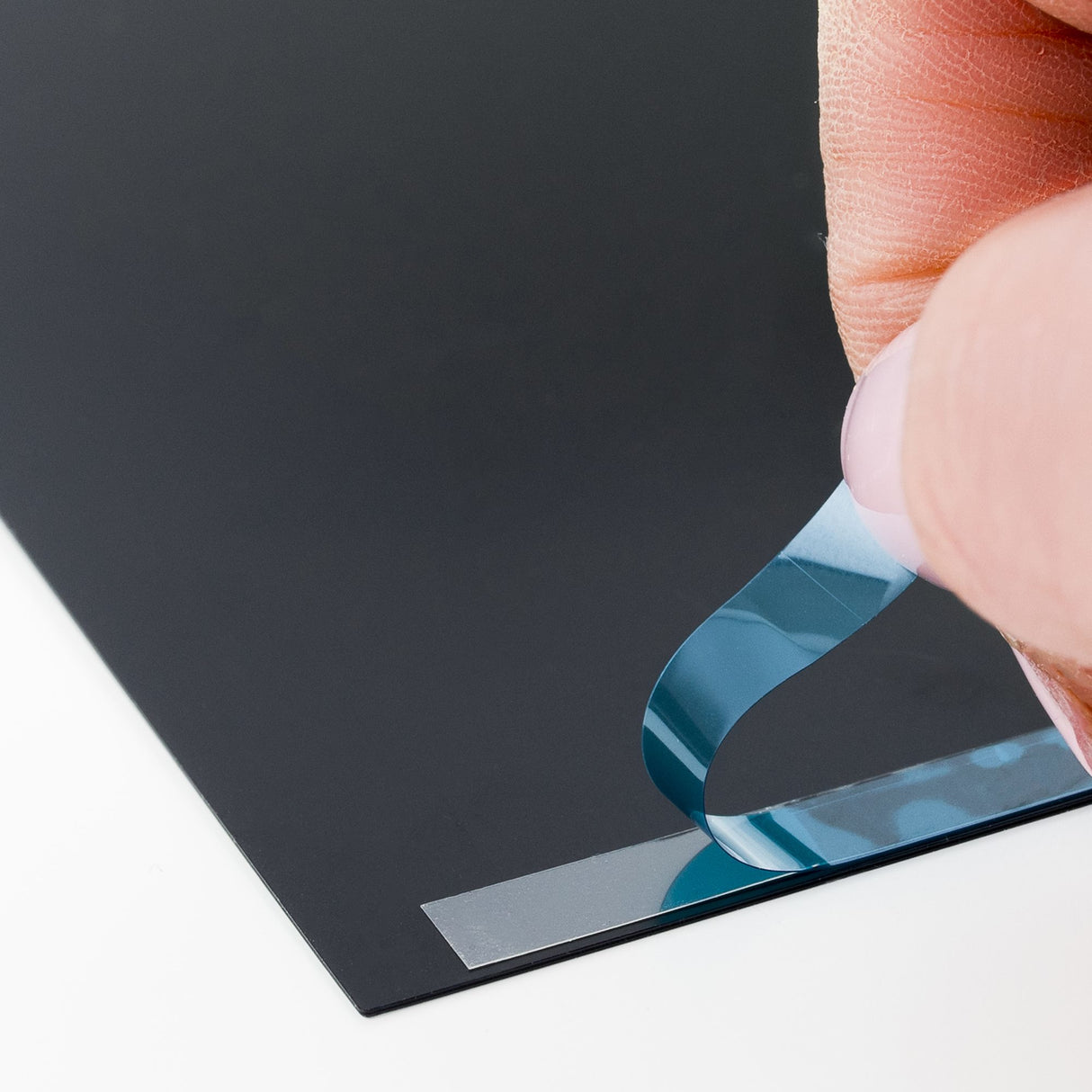 StarTech.com 23.8" 16:9 Gold Monitor Privacy Screen, Reversible Filter w/Enhanced Privacy, Computer Security Filter, Removable Screen Protector/Shield, +/- 30 Deg.