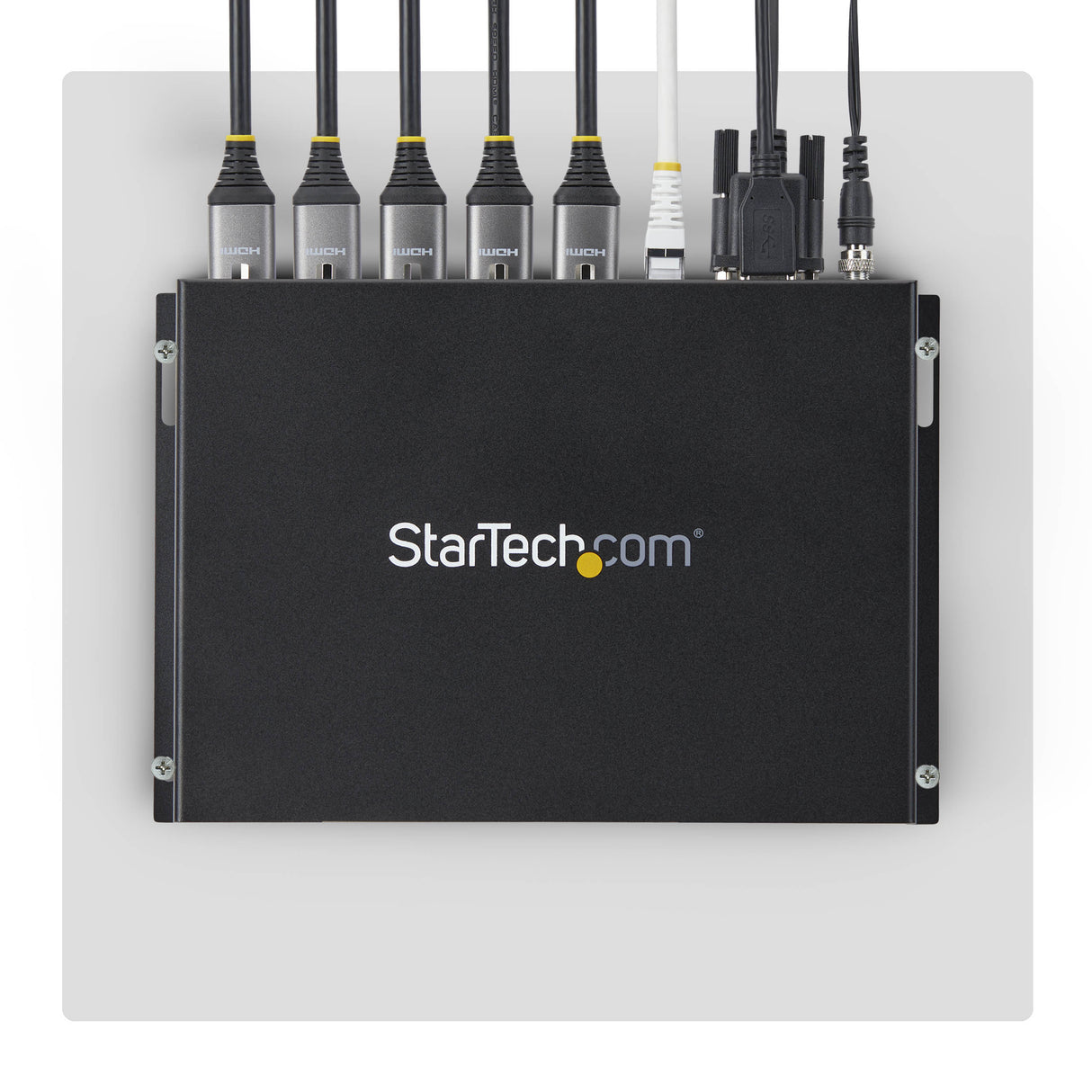 StarTech.com 2x2 HDMI Video Wall Controller - 4K 60Hz HDMI 2.0 Video Input to 4x 1080p Output - Video Wall Processor for Multi Screen Display - Video Wall Splitter - RS232/Ethernet Control - TAA