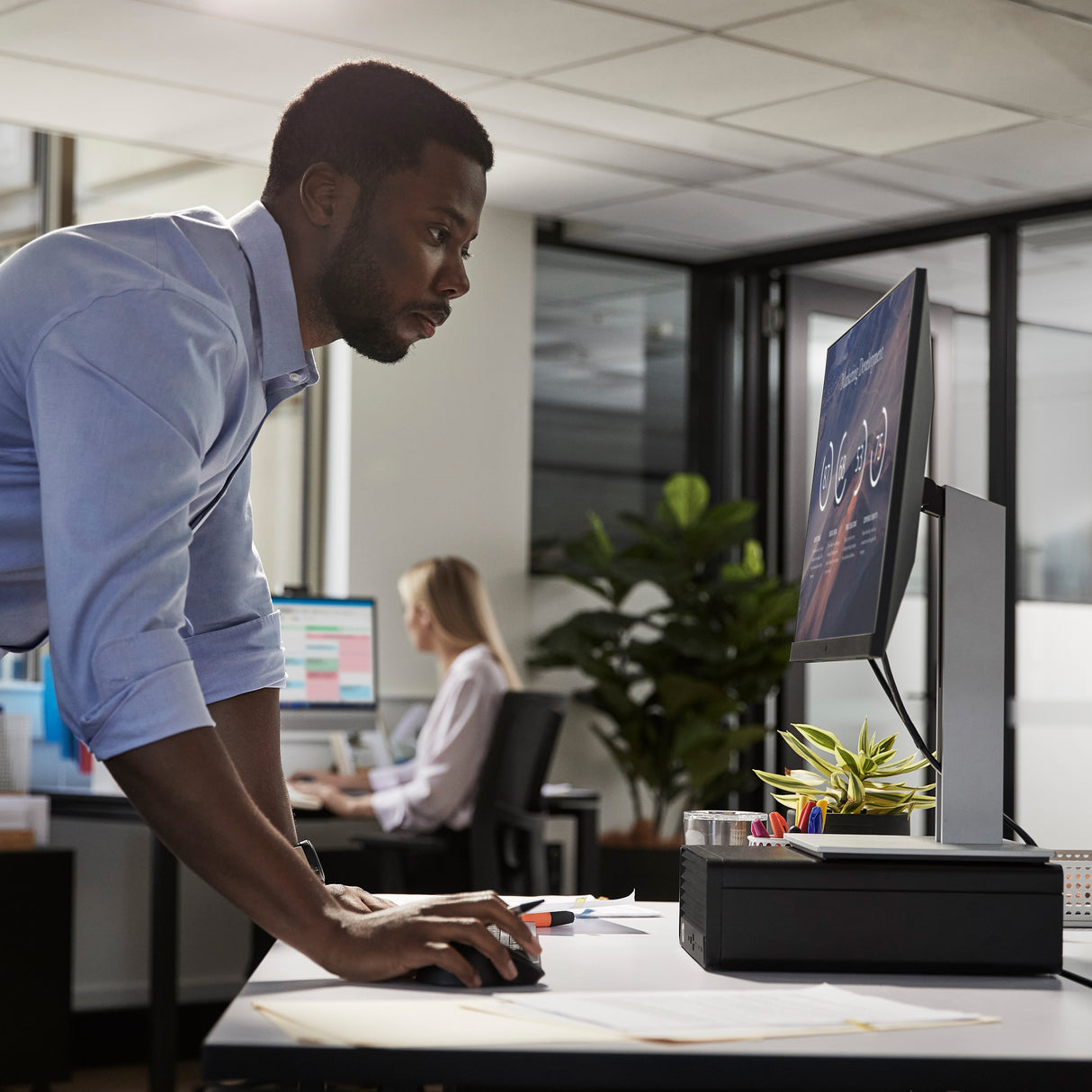 HP 400 G9 Intel® Core™ i7 i7-13700 32 GB DDR4-SDRAM 512 GB SSD Windows 11 Pro SFF PC Black