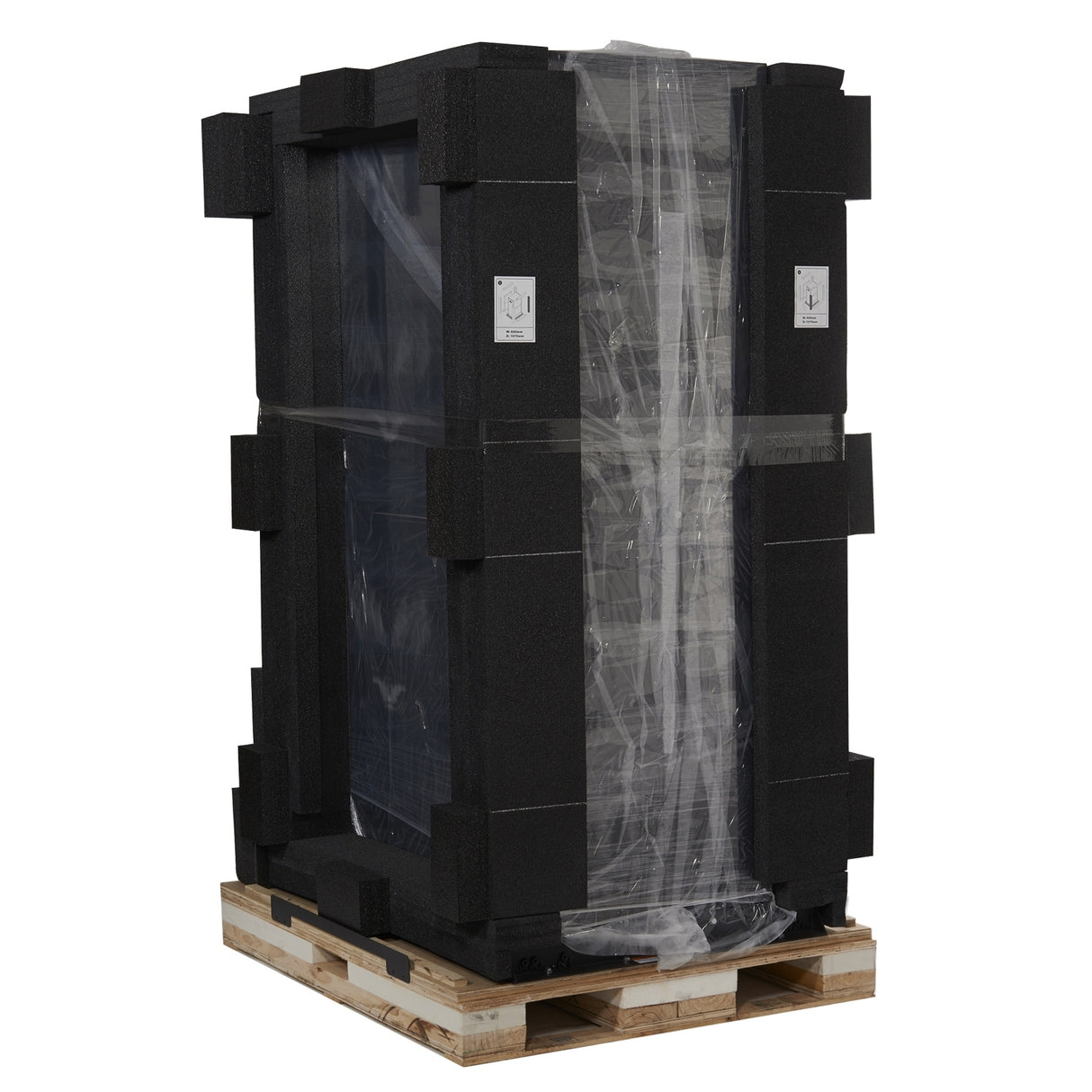 APC NetShelter SX, Server Rack Enclosure, 42U, Shock Packaging, 2000 lbs, Black, 2124H x 750W x 1070D mm