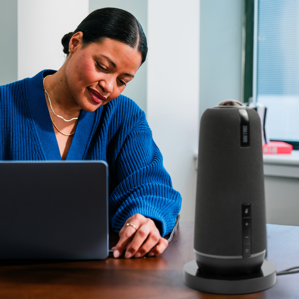 Owl Labs Meeting Owl 4+ Stand Passive holder Conferencing system Black