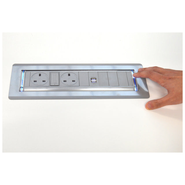 Middle Atlantic Visionline Kontrol Touch Desktop Power Unit