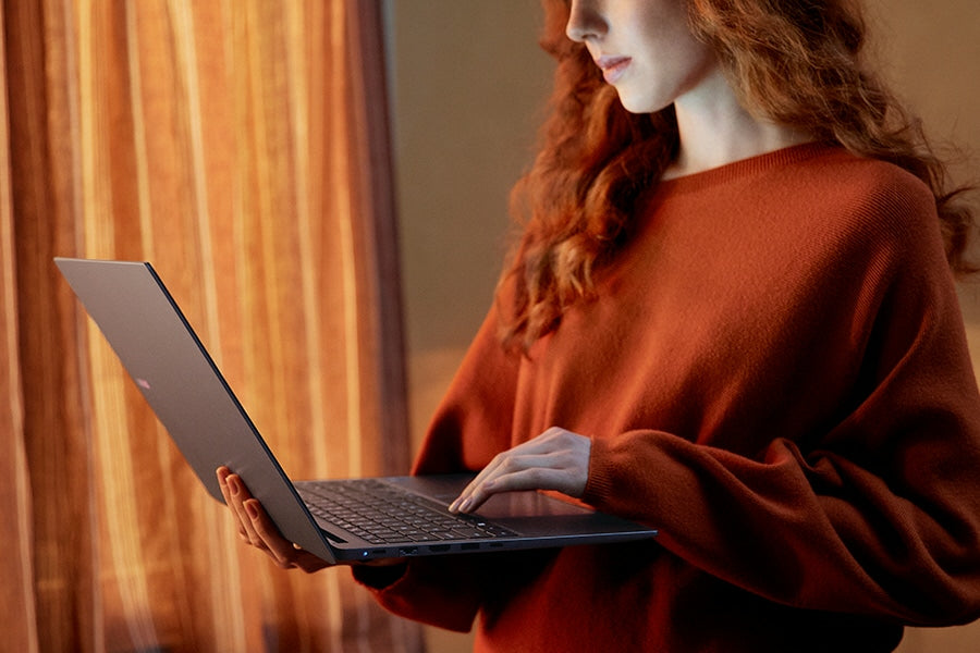 Samsung Galaxy Book4 NP754XGK-KS2CA Intel Core 5 120U Laptop 39.6 cm (15.6") Full HD 8 GB LPDDR4x-SDRAM 256 GB SSD Wi-Fi 6 (802.11ax) Windows 11 Pro Silver