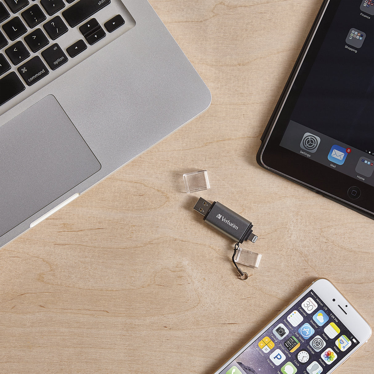 Verbatim iStore 'n' Go USB flash drive 64 GB USB Type-A / Lightning 3.2 Gen 1 (3.1 Gen 1) Grey