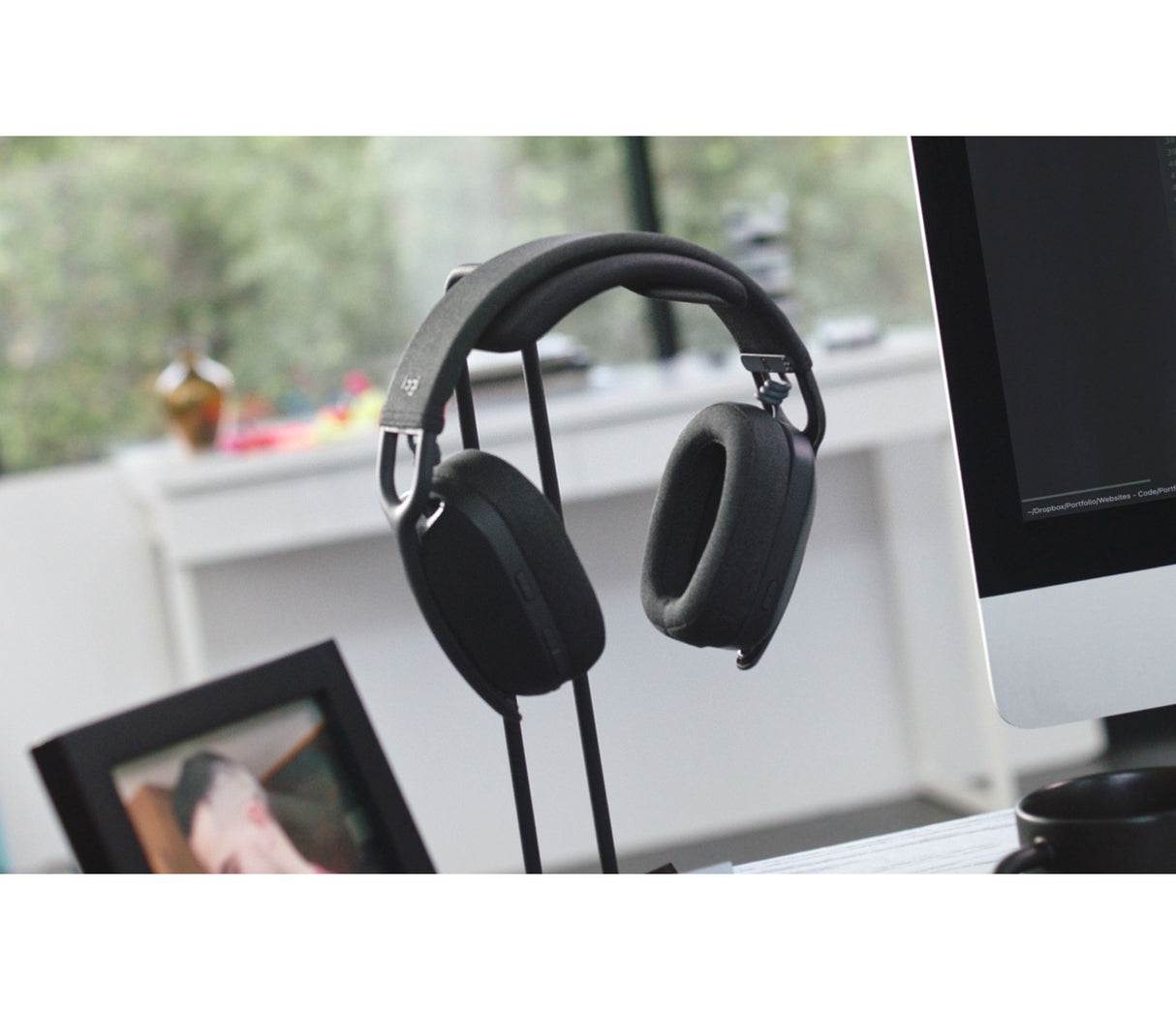 Logitech 981-001256 headphones/headset Wireless Head-band Calls/Music Bluetooth Graphite