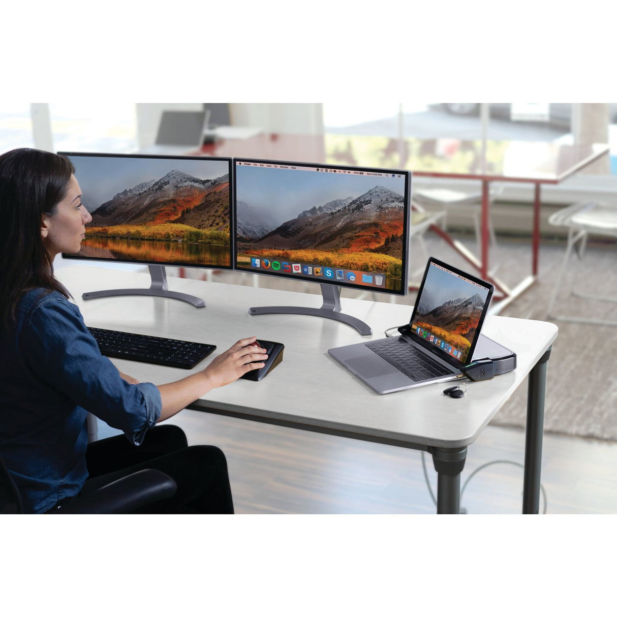 Kensington LD5400T Multi-User Thunderbolt 3 40Gbps Dual 4K Dock w/ K-Fob Smart Lock - 85W PD - Windows/macOS