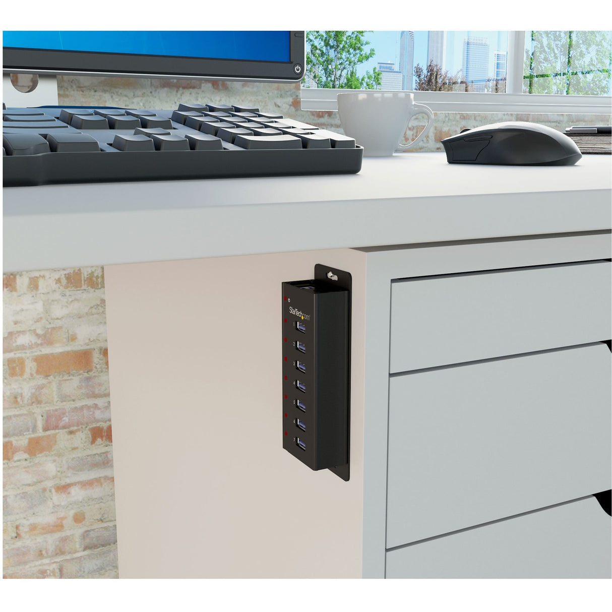 StarTech.com 7-Port USB 3.0 Hub (5Gbps) - Desktop or Wall-Mountable Metal Enclosure