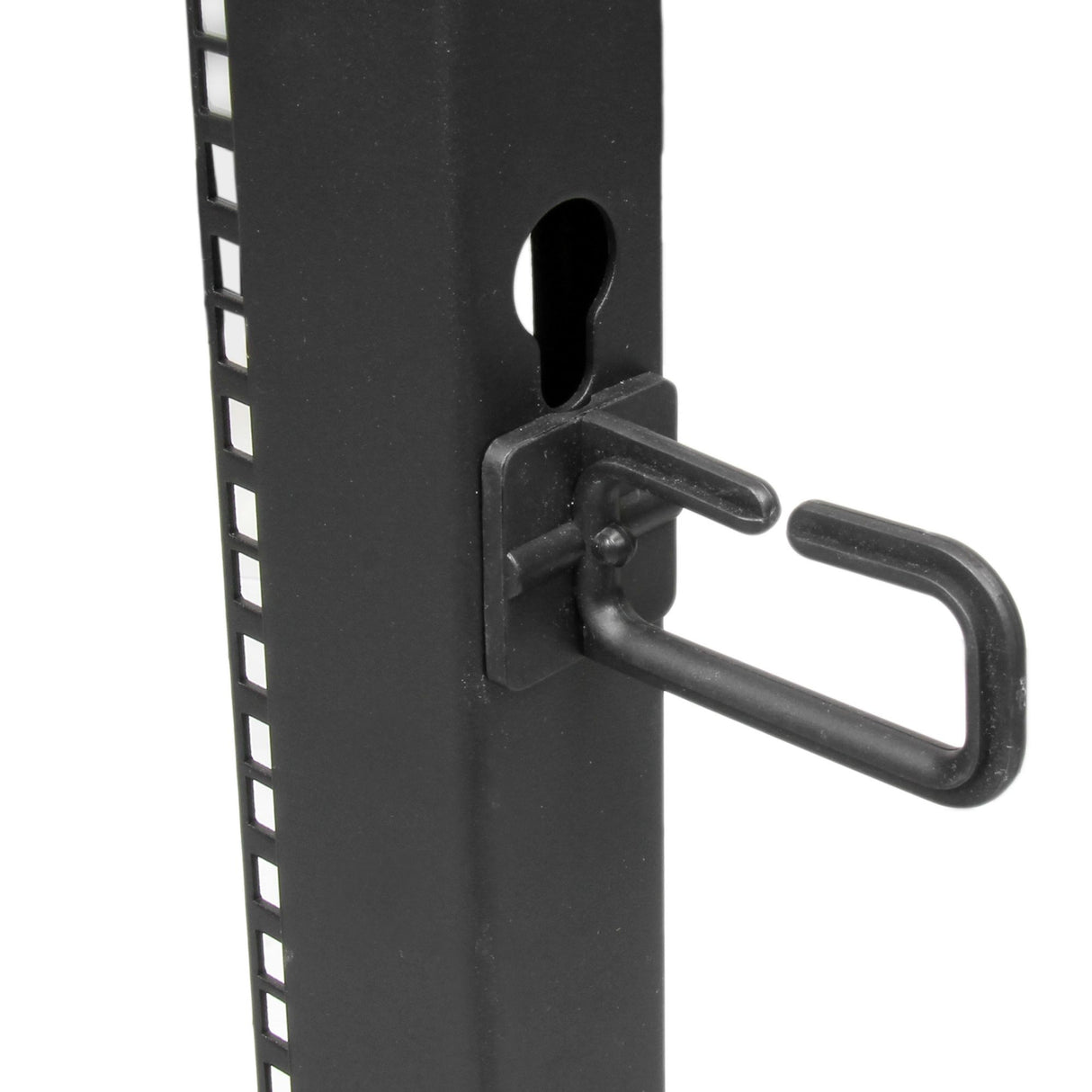 StarTech.com 8U 4-Post Server Rack, 19in Open Frame Rack with 40in (101cm) Mounting Depth and 1200lb (544kg) Weight Capacity, Mobile or Floor Mount IT Rack