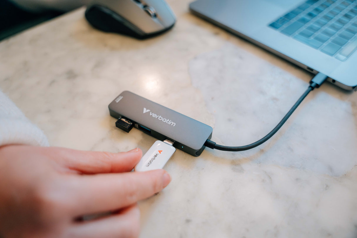 Verbatim USB-C Essentials Multiport Hub 4 ports: HDMI, USB-C PD, USB-A 3.2 Gen 1, USB-A