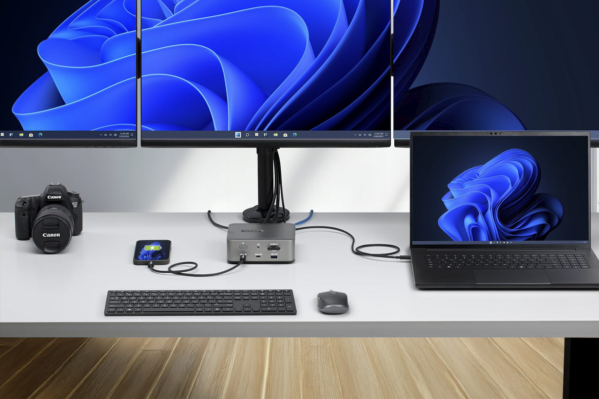 StarTech.com Thunderbolt 5 Universal Docking Station, Multi-Display Hub, 8K 60Hz or 4K 144Hz, 120Gbps Bandwidth Boost, 140W PD, 30W Phone Charging, USB 10Gbps, 2.5G LAN