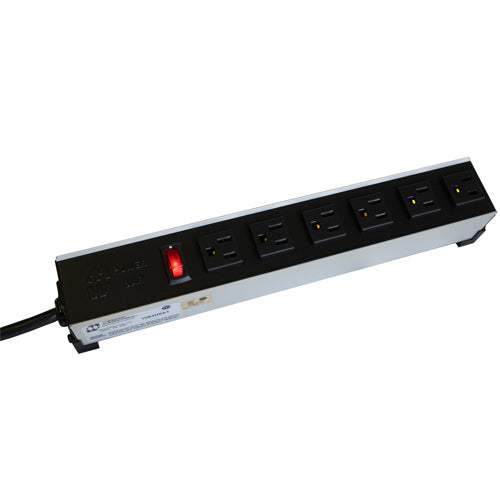 Hammond, 1584 Series w/light13.36" 5Outlets 5-15R Cord=15ft Locking L5-15P
