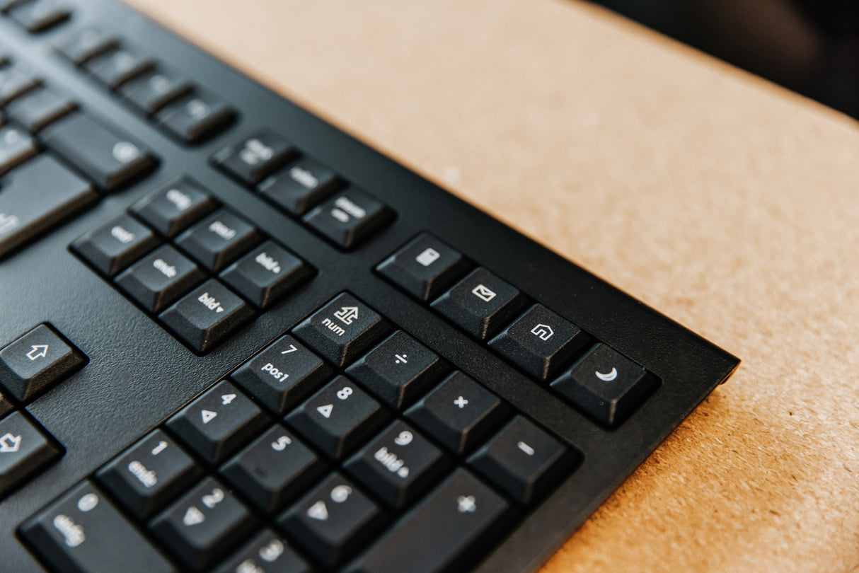 CHERRY KW 3000 keyboard Universal RF Wireless QWERTY US International Black